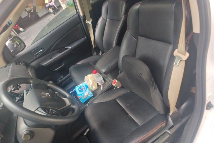 Used Honda CR-V 2016 2.0L two-wheel drive Urban Edition Left Front Seat