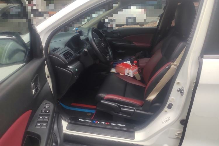 Used Honda CR-V 2016 2.0L two-wheel drive Urban Edition Left Front Seat