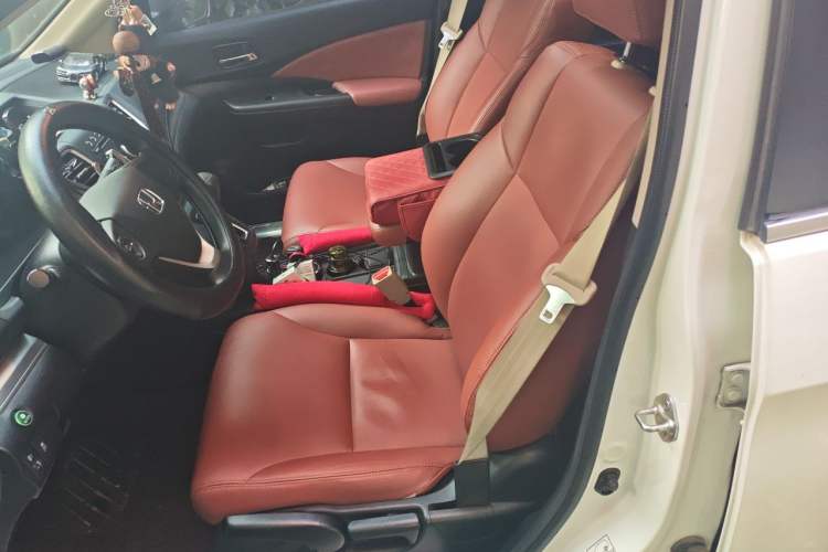 Used Honda CR-V 2016 2.0L two-wheel drive Urban Edition Left Front Seat