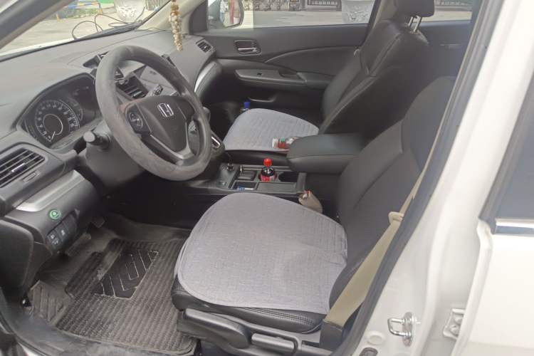 Used Honda CR-V 2016 2.0L two-wheel drive Urban Edition Left Front Seat