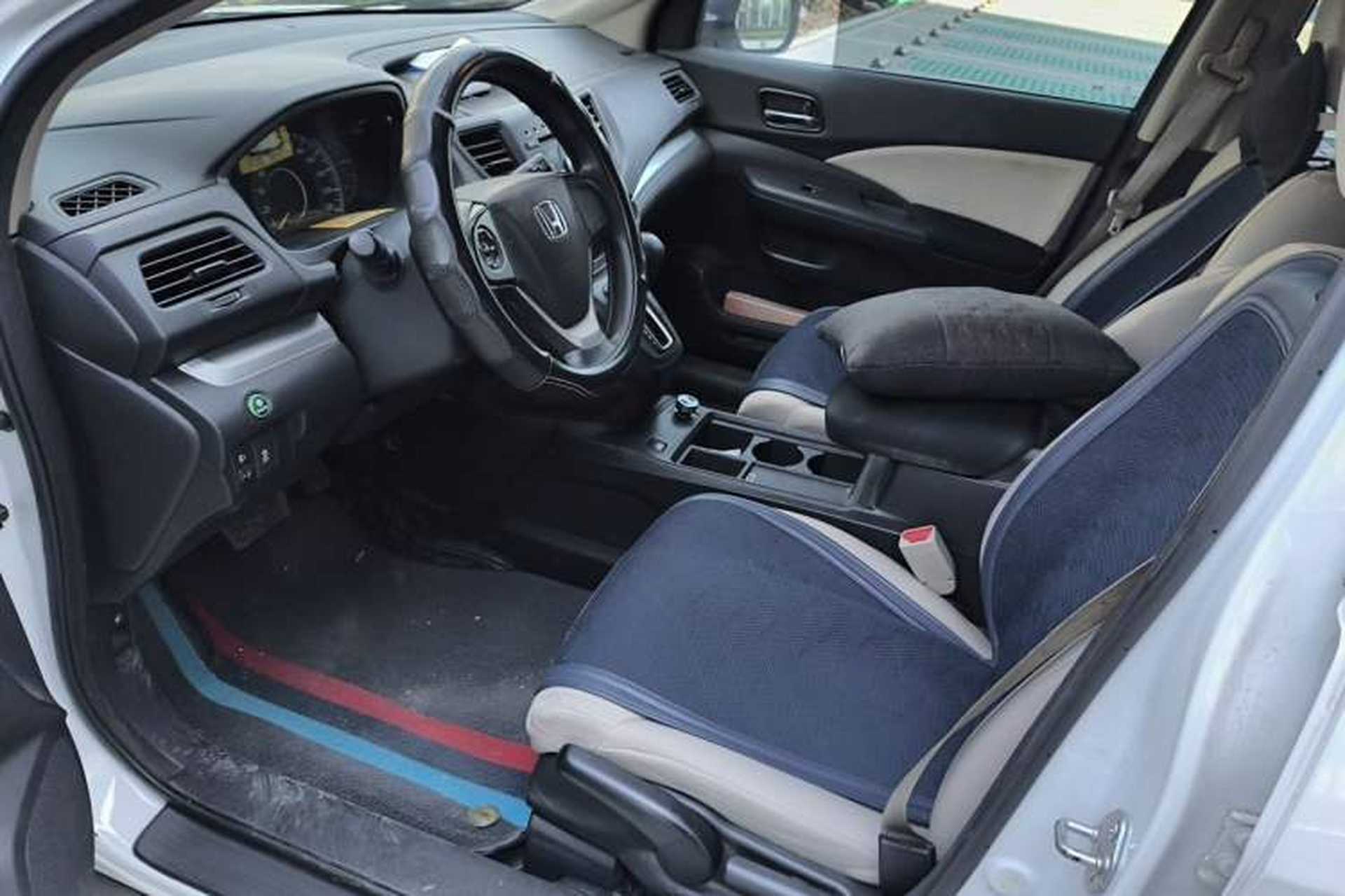Used Honda CR-V 2016 2.0L Two-Wheel Drive Classic Edition Left Front Seat