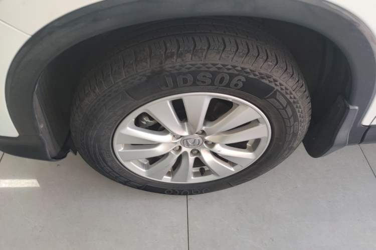Used Honda CR-V 2016 2.0L two-wheel drive Urban Edition Left Front Wheel Hub