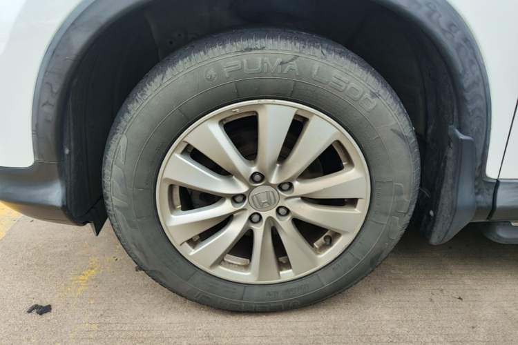 Used Honda CR-V 2016 2.0L Two-Wheel Drive Classic Edition Left Front Wheel Hub