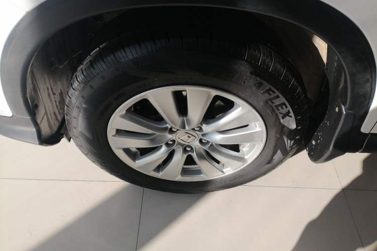 Used Honda CR-V 2016 2.0L Two-Wheel Drive Classic Edition Left Front Wheel Hub