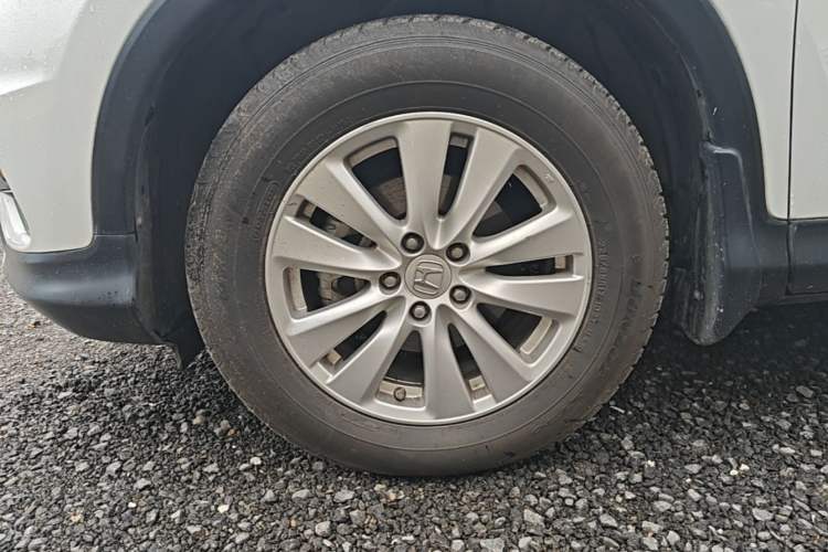 Used Honda CR-V 2016 2.0L two-wheel drive Urban Edition Left Front Wheel Hub