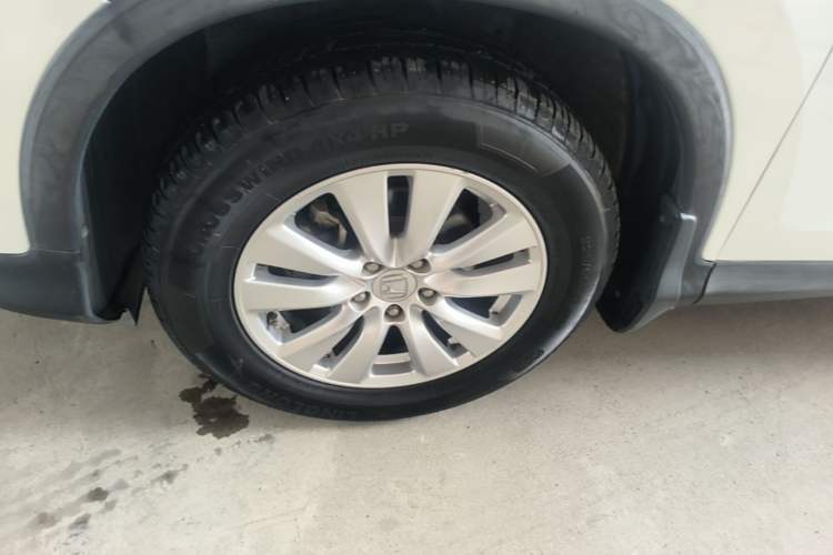 Used Honda CR-V 2016 2.0L two-wheel drive Urban Edition Left Front Wheel Hub