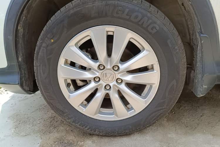Used Honda CR-V 2016 2.0L two-wheel drive Urban Edition Left Front Wheel Hub