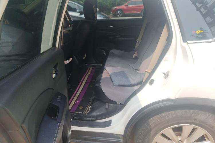 Used Honda CR-V 2016 2.0L Two-Wheel Drive Classic Edition Left Rear Seat