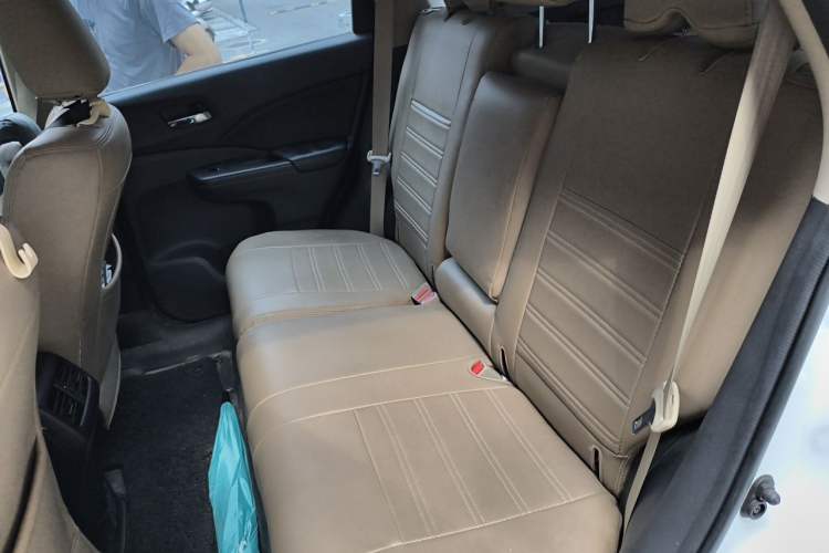 Used Honda CR-V 2016 2.0L Two-Wheel Drive Classic Edition Left Rear Seat