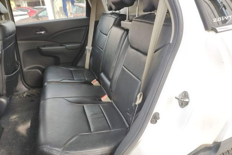 Used Honda CR-V 2016 2.0L two-wheel drive Urban Edition Left Rear Seat