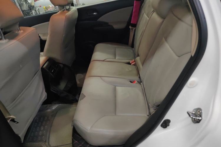 Used Honda CR-V 2016 2.0L two-wheel drive Urban Edition Left Rear Seat