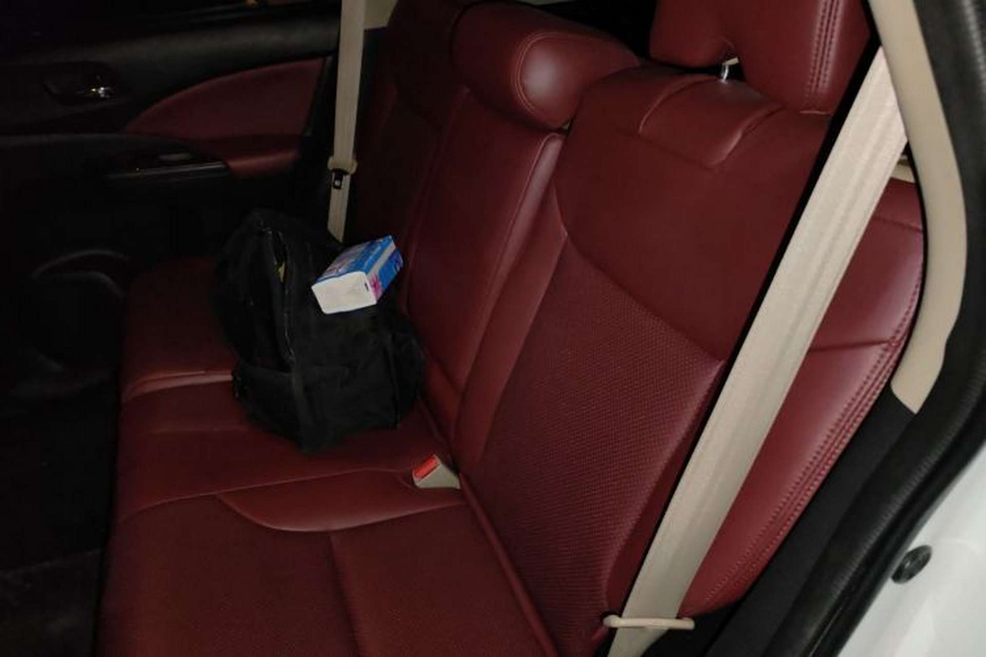 Used Honda CR-V 2016 2.0L two-wheel drive Urban Edition Left Rear Seat