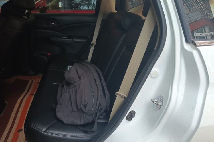 Used Honda CR-V 2016 2.0L two-wheel drive Urban Edition Left Rear Seat