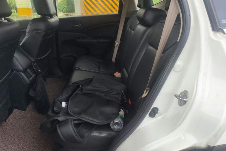 Used Honda CR-V 2016 2.0L Two-Wheel Drive Classic Edition Left Rear Seat