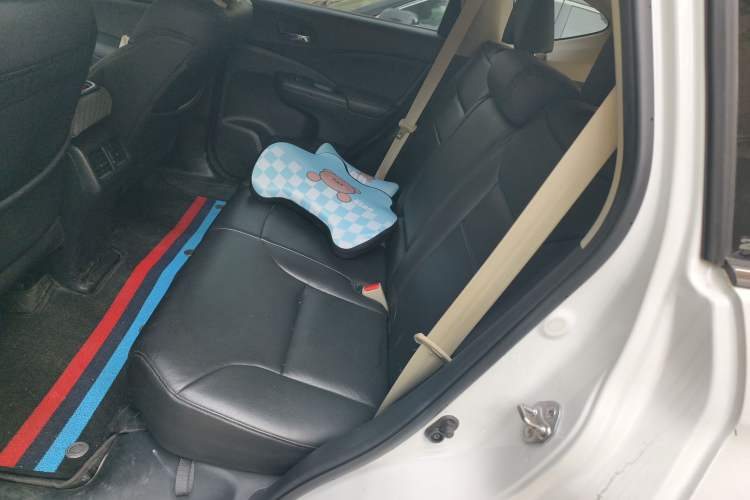 Used Honda CR-V 2016 2.0L Two-Wheel Drive Classic Edition Left Rear Seat