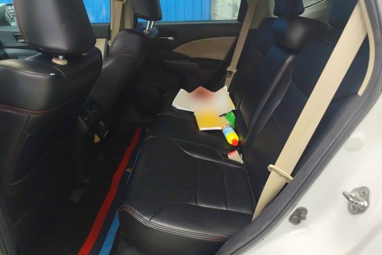Used Honda CR-V 2016 2.0L two-wheel drive Urban Edition Left Rear Seat