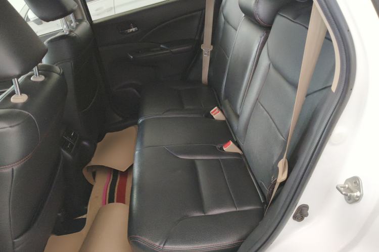 Used Honda CR-V 2016 2.0L two-wheel drive Urban Edition Left Rear Seat