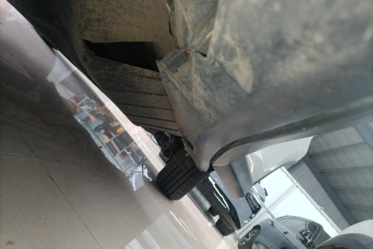 Used Honda CR-V 2016 2.0L two-wheel drive Urban Edition Left Side Sill