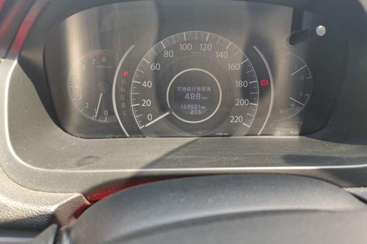 Used Honda CR-V 2016 2.0L Two-Wheel Drive Classic Edition Odometer Close Up