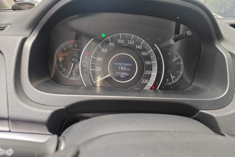 Used Honda CR-V 2016 2.0L Two-Wheel Drive Classic Edition Odometer Close Up