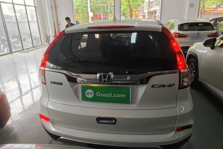 Used Honda CR-V 2016 2.0L Two-Wheel Drive Classic Edition Rear