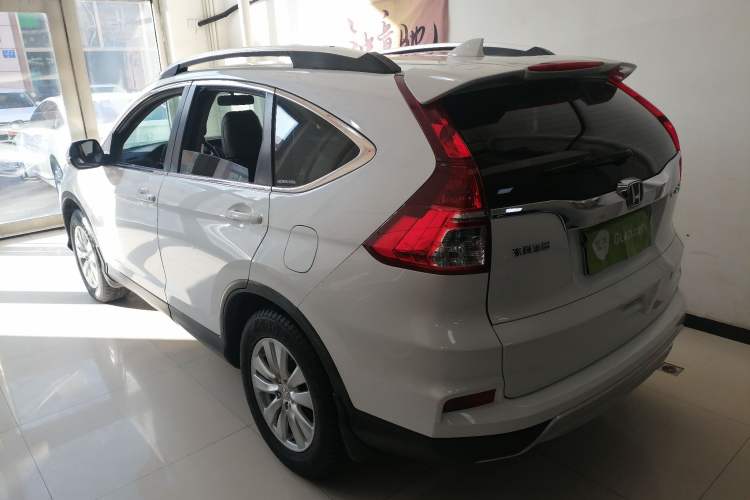Used Honda CR-V 2016 2.0L Two-Wheel Drive Classic Edition Rear Left 45 Deg