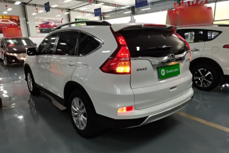 Used Honda CR-V 2016 2.0L two-wheel drive Urban Edition Rear Left 45 Deg
