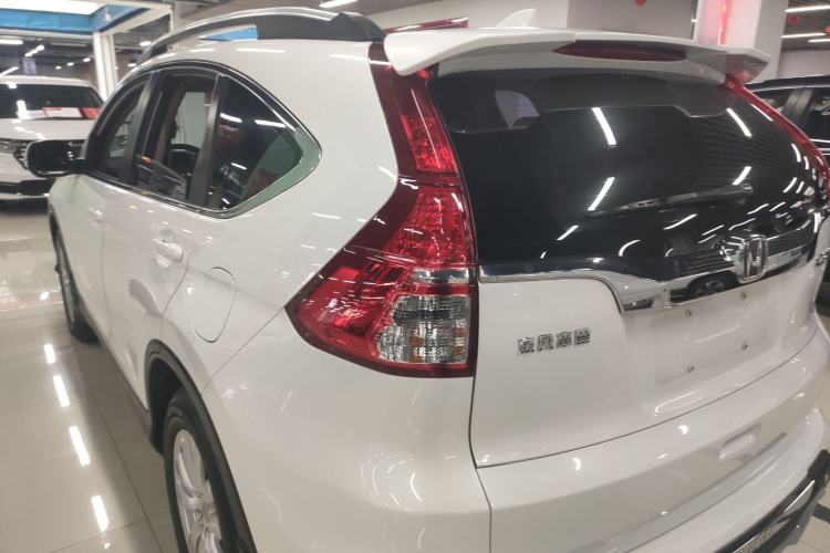 Used Honda CR-V 2016 2.0L two-wheel drive Urban Edition Rear Left 45 Deg