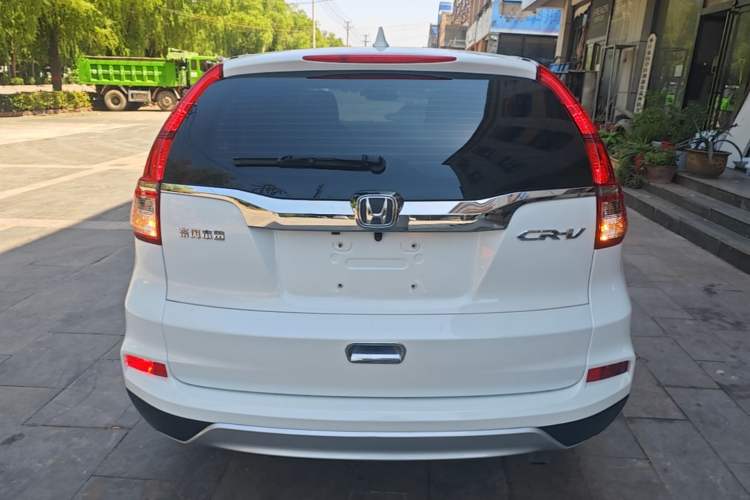 Used Honda CR-V 2016 2.0L two-wheel drive Urban Edition Rear