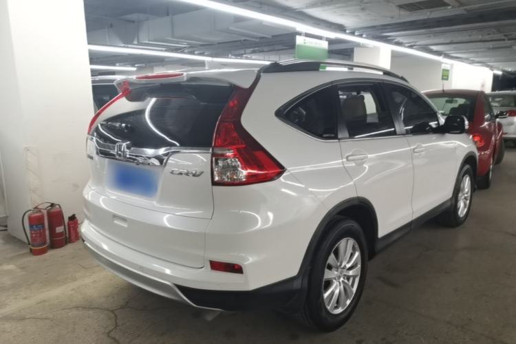 Used Honda CR-V 2016 2.0L Two-Wheel Drive Classic Edition Rear Right 45 Deg