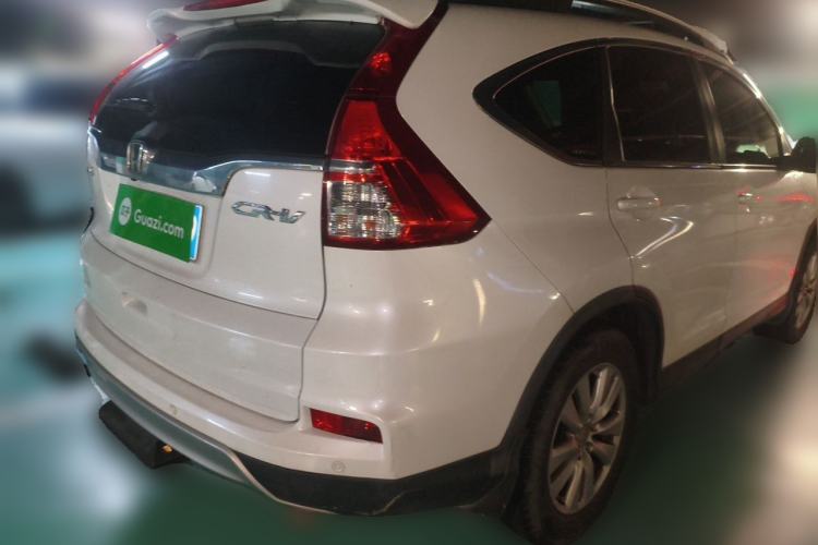 Used Honda CR-V 2016 2.0L Two-Wheel Drive Classic Edition Rear Right 45 Deg