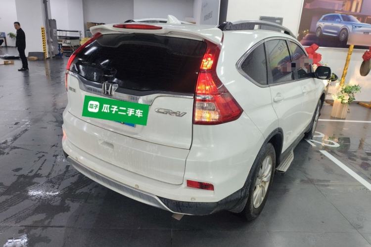 Used Honda CR-V 2016 2.0L Two-Wheel Drive Classic Edition Rear Right 45 Deg