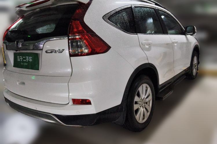 Used Honda CR-V 2016 2.0L two-wheel drive Urban Edition Rear Right 45 Deg