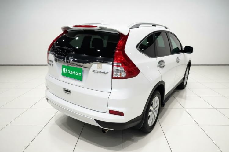 Used Honda CR-V 2016 2.0L Two-Wheel Drive Classic Edition Rear Right 45 Deg