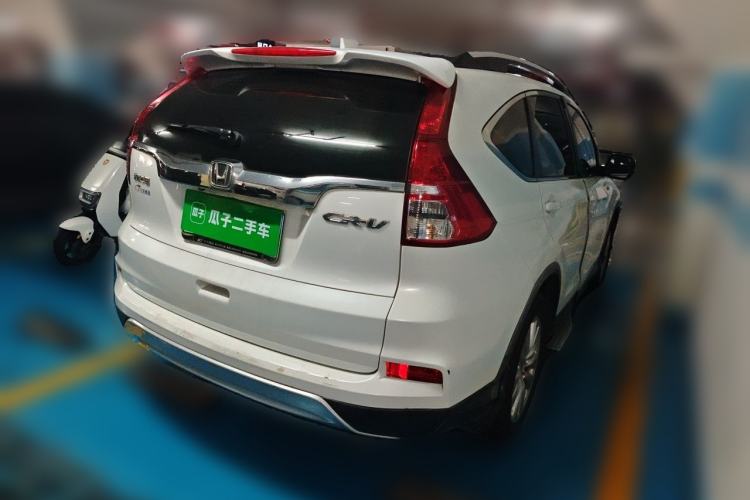 Used Honda CR-V 2016 2.0L Two-Wheel Drive Classic Edition Rear Right 45 Deg