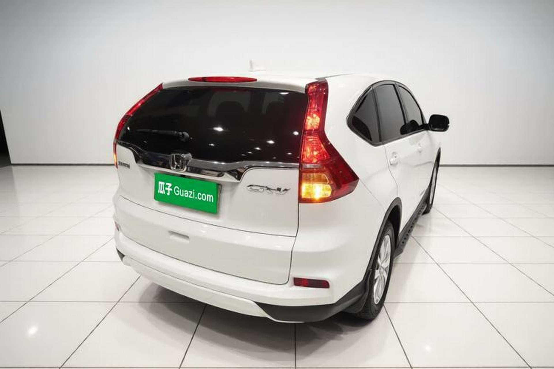 Used Honda CR-V 2016 2.0L Two-Wheel Drive Classic Edition Rear Right 45 Deg