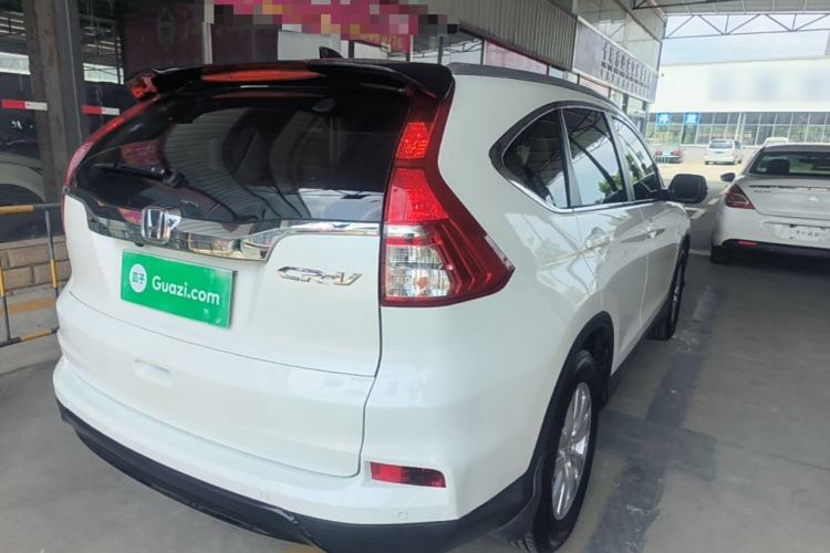 Used Honda CR-V 2016 2.0L two-wheel drive Urban Edition Rear Right 45 Deg