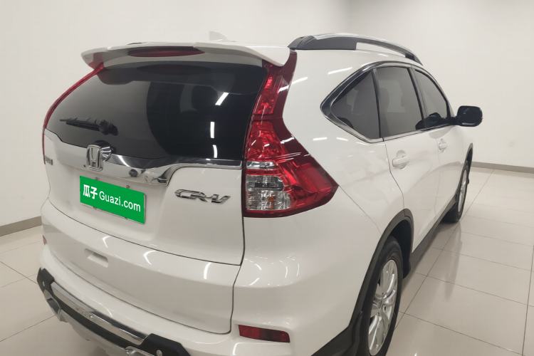 Used Honda CR-V 2016 2.0L two-wheel drive Urban Edition Rear Right 45 Deg