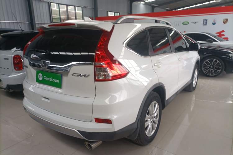 Used Honda CR-V 2016 2.0L two-wheel drive Urban Edition Rear Right 45 Deg