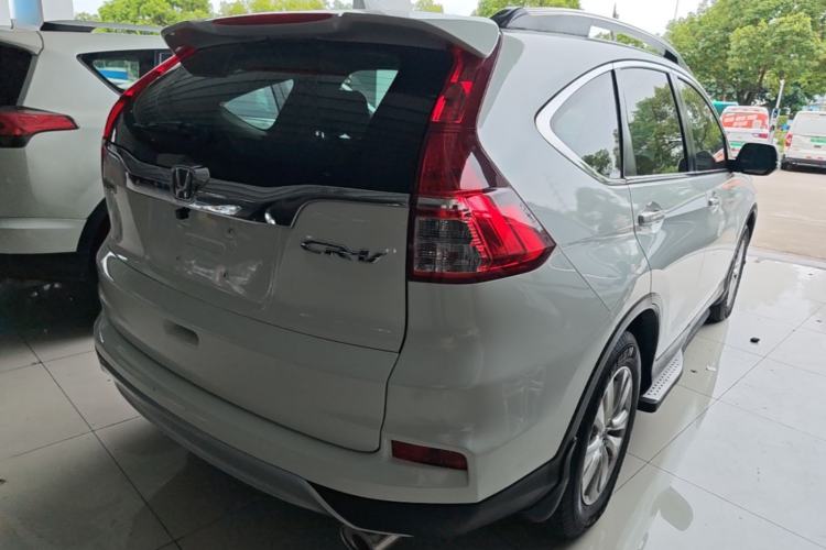 Used Honda CR-V 2016 2.0L Two-Wheel Drive Classic Edition Rear Right 45 Deg