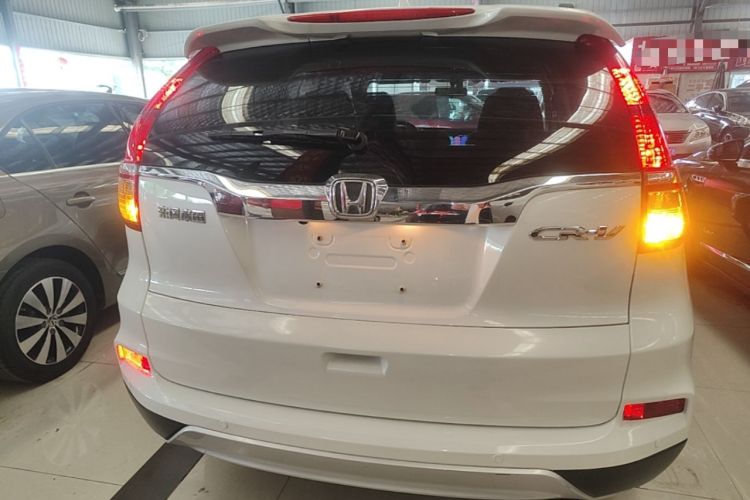 Used Honda CR-V 2016 2.0L Two-Wheel Drive Classic Edition Rear