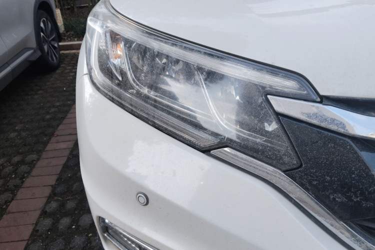 Used Honda CR-V 2016 2.0L two-wheel drive Urban Edition Right Front Headlight
