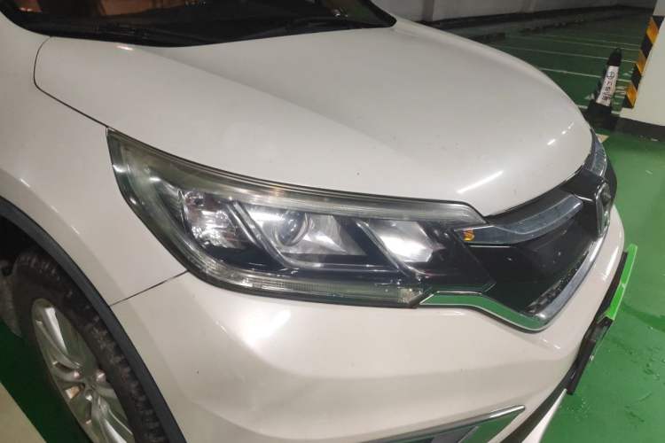 Used Honda CR-V 2016 2.0L two-wheel drive Urban Edition Right Front Headlight