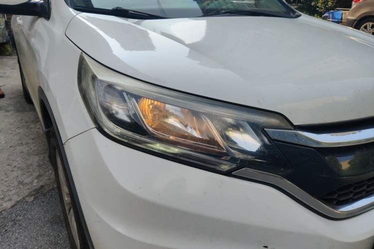 Used Honda CR-V 2016 2.0L Two-Wheel Drive Classic Edition Right Front Headlight