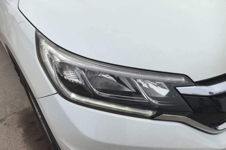 Used Honda CR-V 2016 2.0L two-wheel drive Urban Edition Right Front Headlight