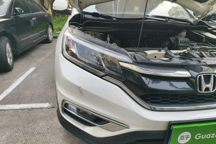 Used Honda CR-V 2016 2.0L Two-Wheel Drive Classic Edition Right Front Headlight