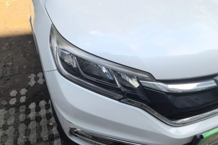 Used Honda CR-V 2016 2.0L Two-Wheel Drive Classic Edition Right Front Headlight