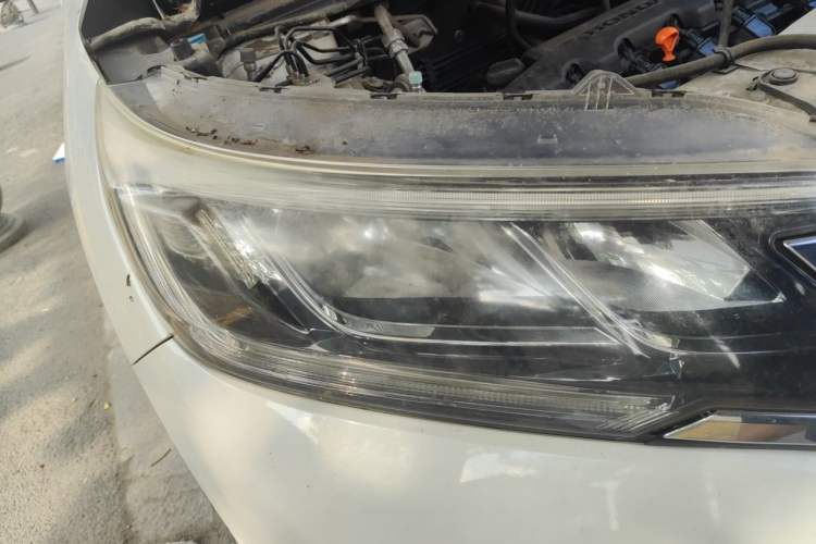 Used Honda CR-V 2016 2.0L two-wheel drive Urban Edition Right Front Headlight