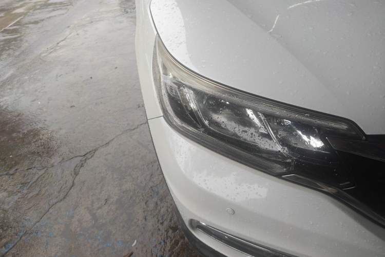 Used Honda CR-V 2016 2.0L two-wheel drive Urban Edition Right Front Headlight