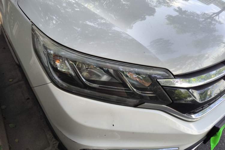 Used Honda CR-V 2016 2.0L Two-Wheel Drive Classic Edition Right Front Headlight